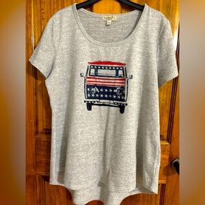 One World Women’s Hi-Low Patriotic Studded T Shirt Size Large